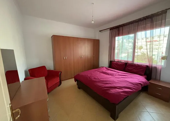 Apartment Boo Yah Golem (Tirana)