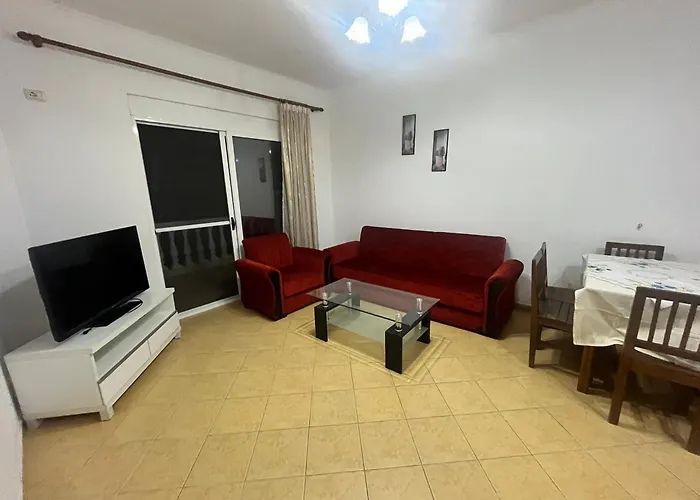 Boo Yah Apartment Golem (Tirana)